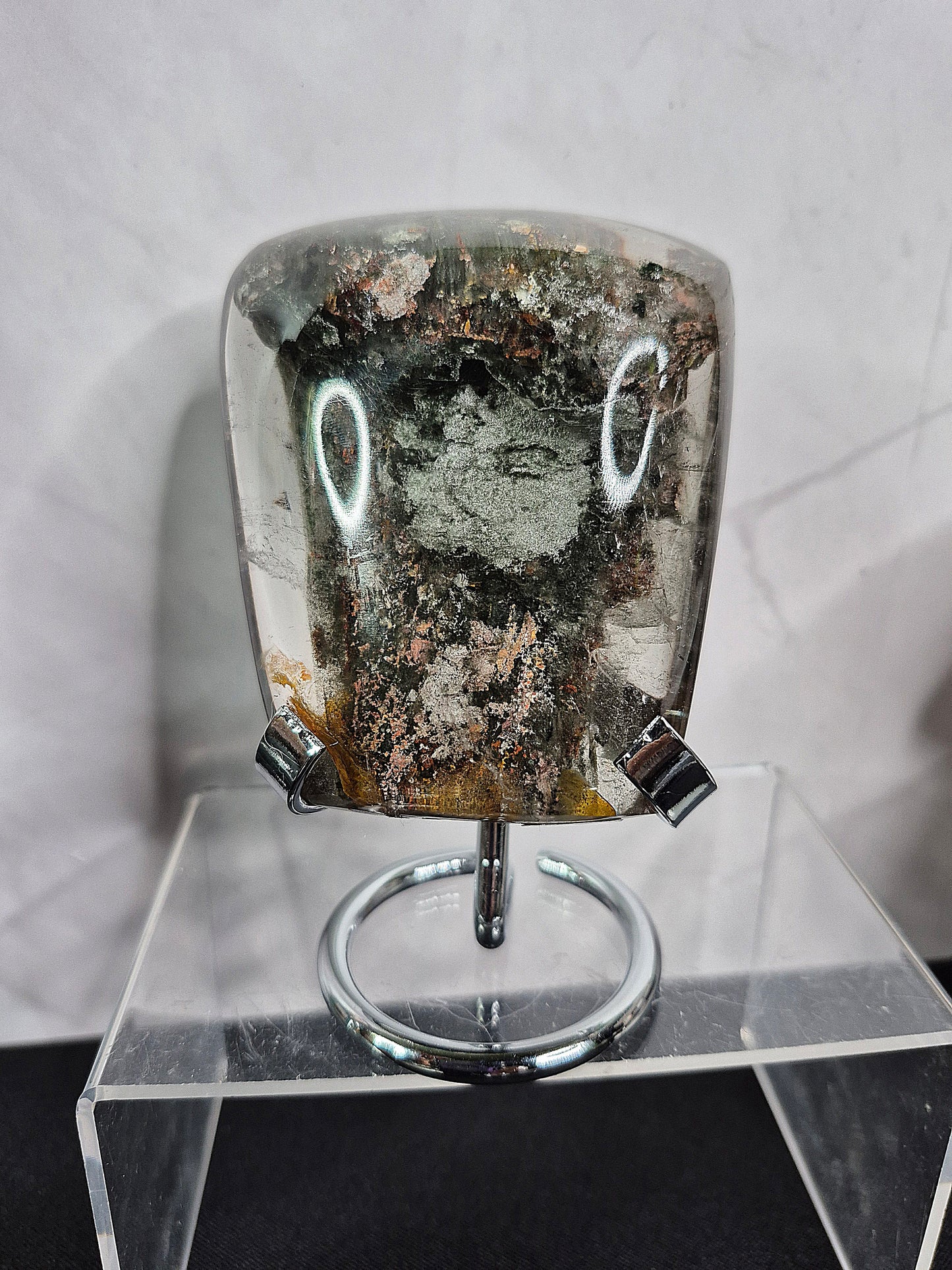 Stunning Garden Quartz Freeform with Stand