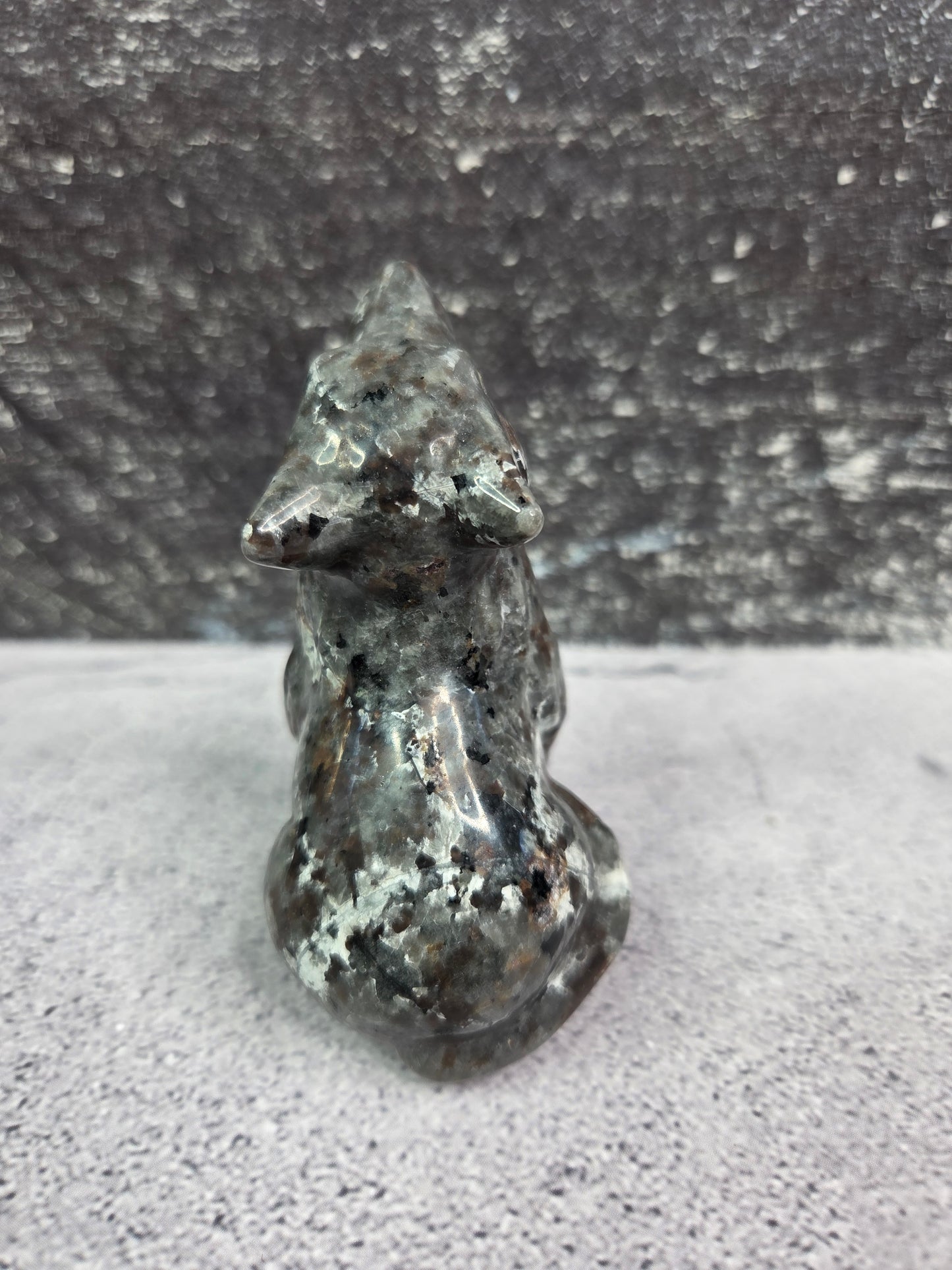 Yooperlite Wolf Carvings