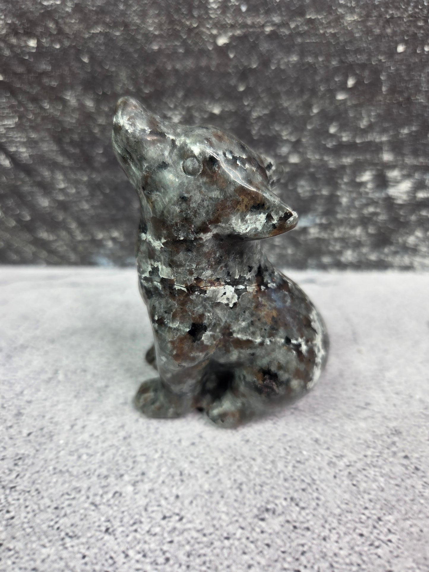 Yooperlite Wolf Carvings