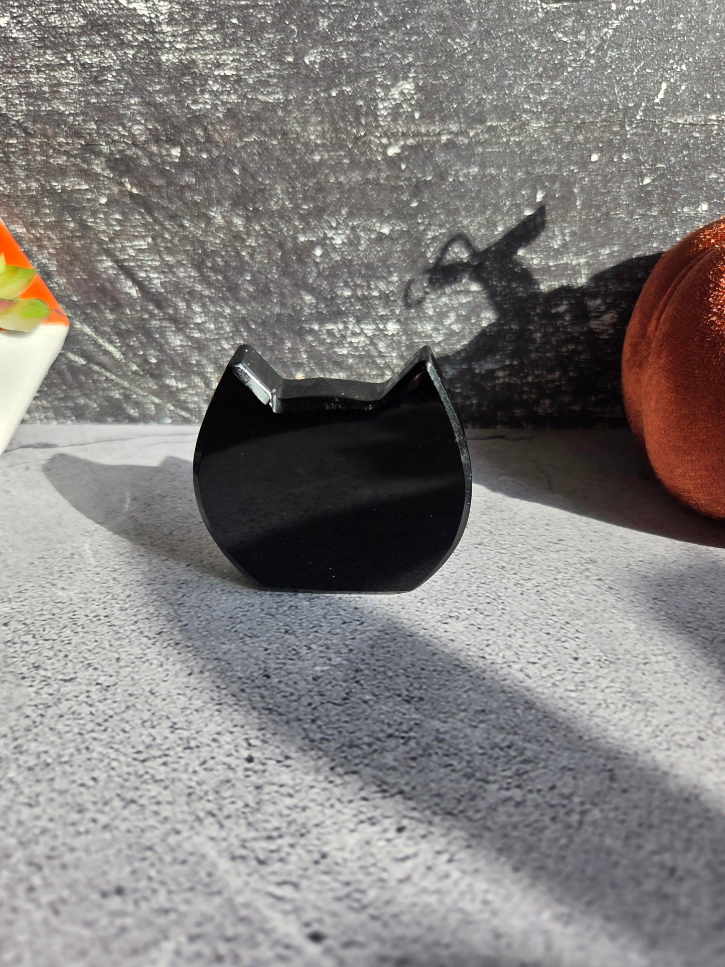 Cute Cat Head Carvings